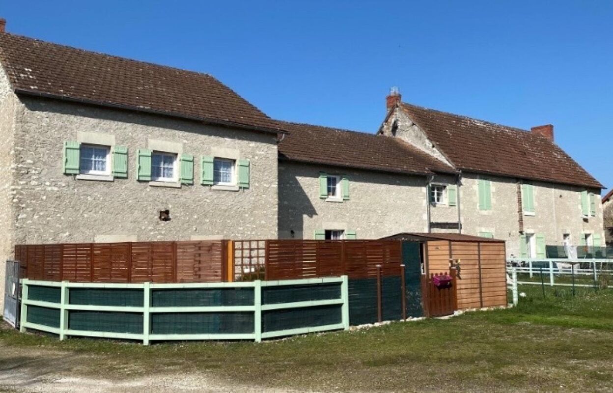 immeuble  pièces 486 m2 à vendre à Saint-Genou (36500)