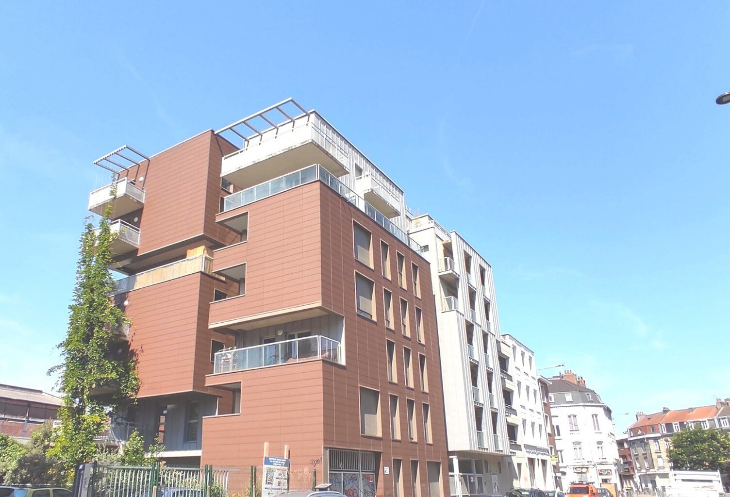 À Lille (59), grand appartement en vente avec terrasse — photo 1