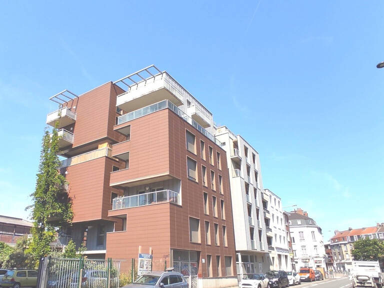 À Lille (59), grand appartement en vente avec terrasse — photo 1