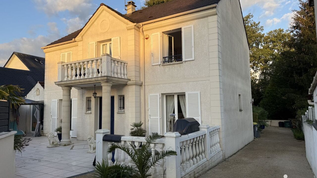 maison 9 pièces 248 m2 à vendre à Médan (78670)