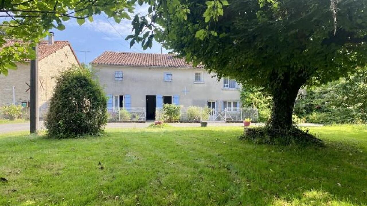 maison 6 pièces 87 m2 à vendre à Le Grand-Madieu (16450)