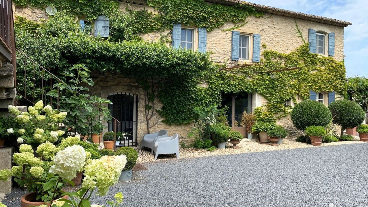 maison 14 pièces 420 m2 à vendre à Gordes (84220)