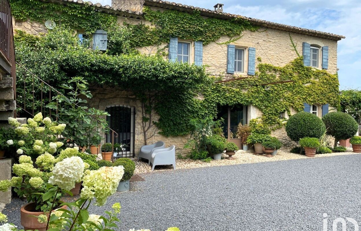 maison 14 pièces 420 m2 à vendre à Gordes (84220)