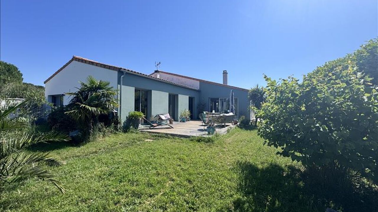 maison 7 pièces 197 m2 à vendre à Nieul-sur-Mer (17137)