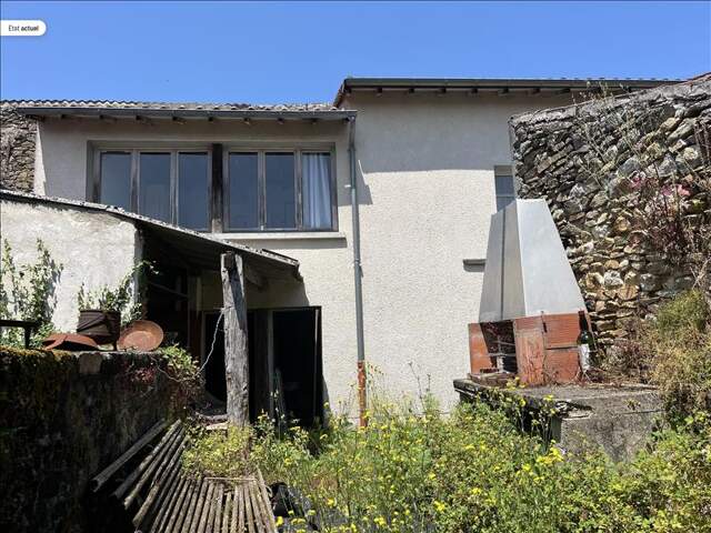 Maison de bourg de 9 pièces principales — photo du bien