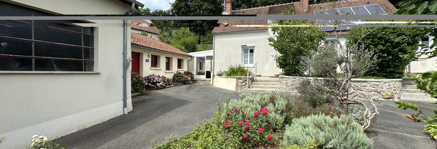 Immeuble  217 m² à vendre à Nevoy (45500)