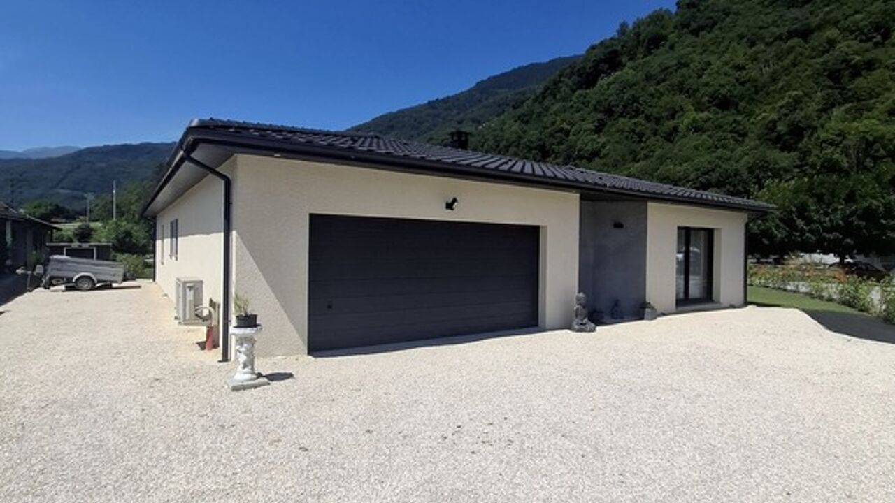 maison 4 pièces 117 m2 à vendre à Val-d'Arc (73220)