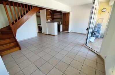 location appartement 750 € CC /mois à proximité de Châteauneuf-de-Gadagne (84470)