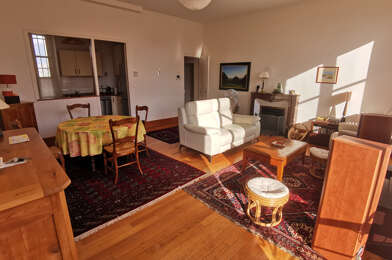 Appartement 5 pièces 1030 €