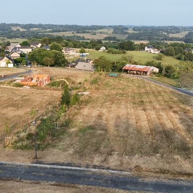 Terrain 877 m²