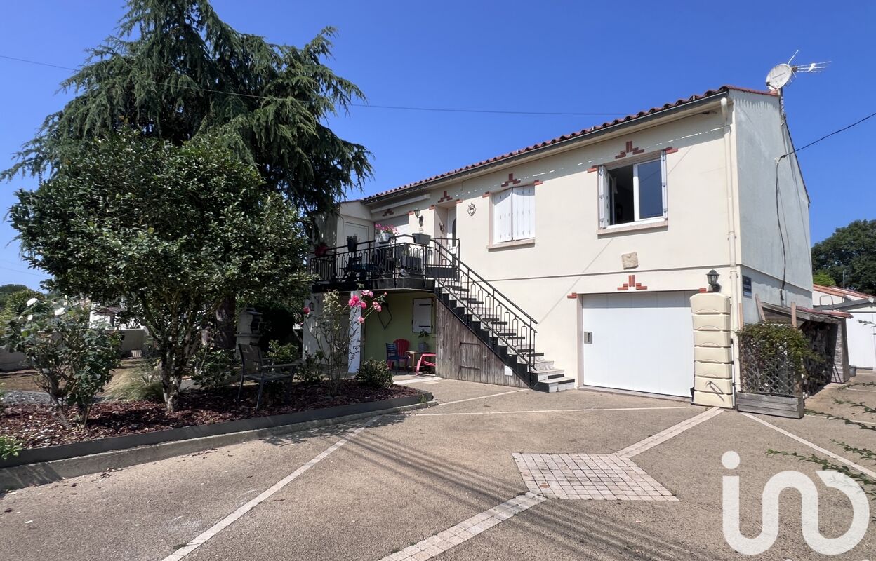 maison 6 pièces 135 m2 à vendre à Aizenay (85190)