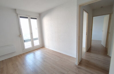 location appartement 550 € CC /mois à proximité de Riom (63200)