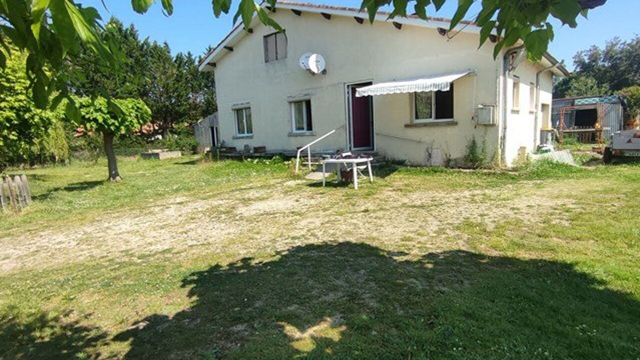 maison 4 pièces 97 m2 à vendre à Saint-Étienne-de-Tulmont (82410)