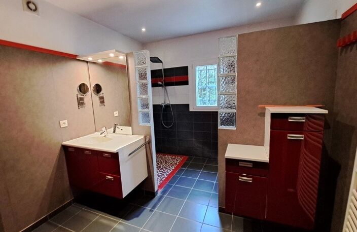 Vente maison 8 pièces 190 m² Ménesplet (24700) — photo 5