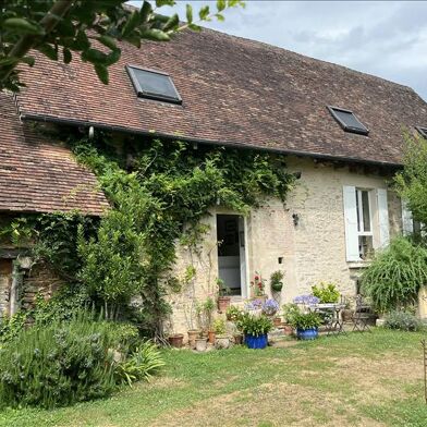 Maison 4 pièces 305950 €