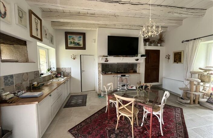 Maison en pierre de 4 pièces principales — photo 2