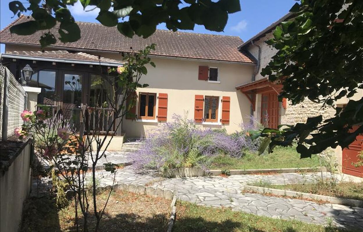 maison 7 pièces 166 m2 à vendre à Varaignes (24360)