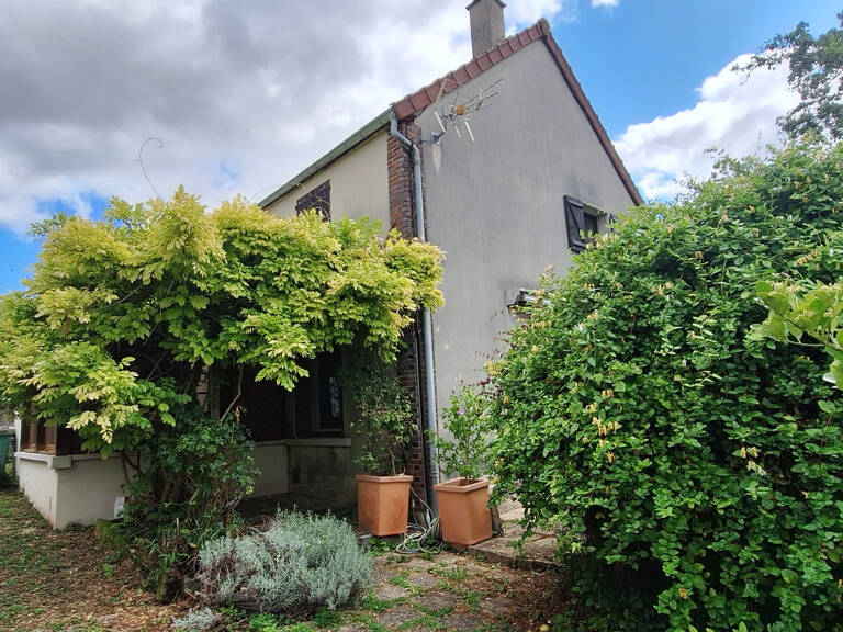 A ORMOY MAISON DE 91M2 ENVIRON,TROIS CHAMBRES SUR UN TERRAIN — photo 1