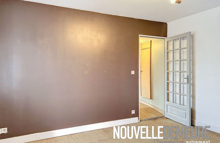 Charmante maison en centre bourg proposée à la location — photo 4
