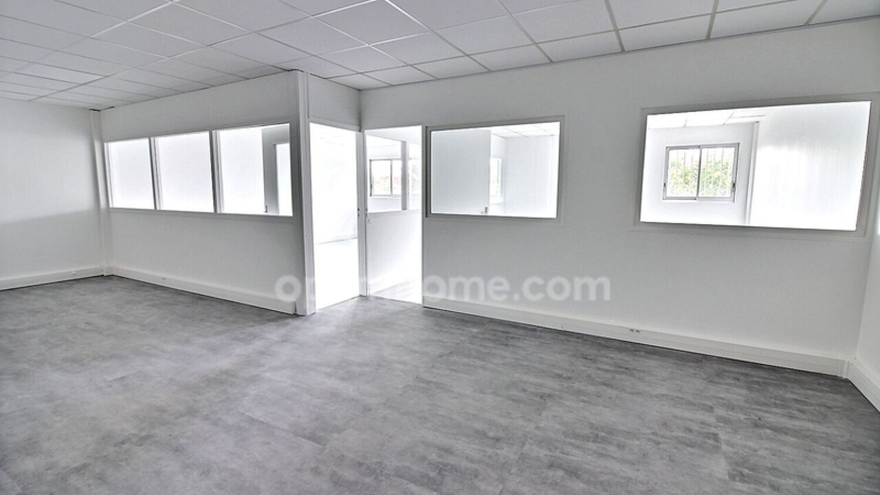 bureau 1 pièces 77 m2 à vendre à Trappes (78190)