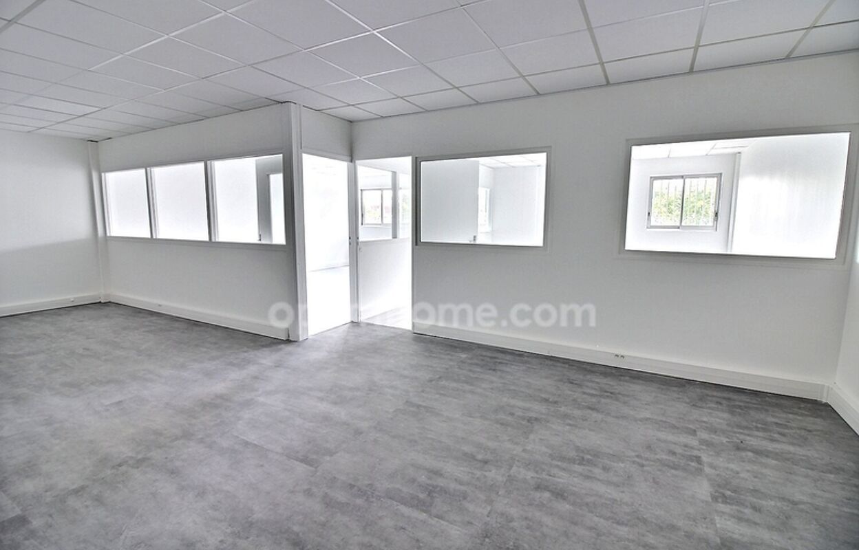 bureau 1 pièces 77 m2 à vendre à Trappes (78190)