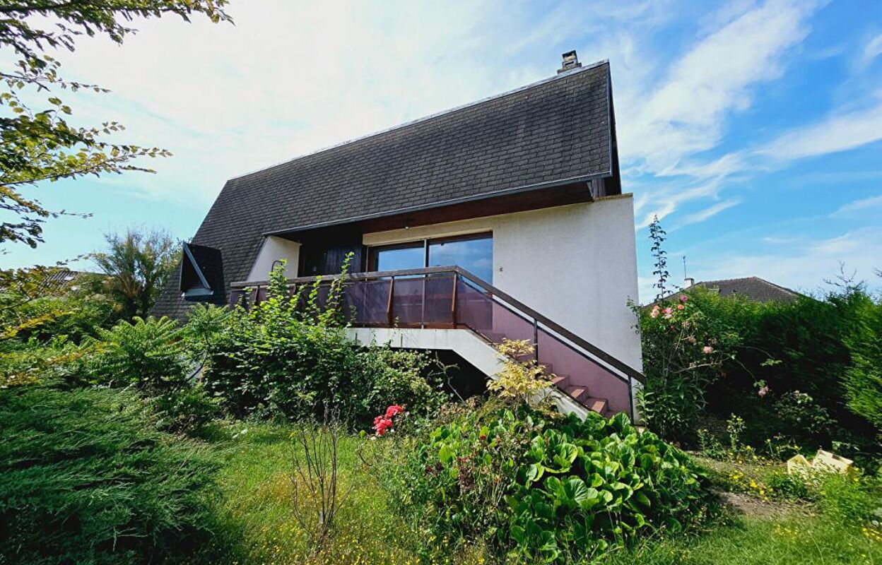 maison 3 pièces 77 m2 à vendre à La Chapelle-Saint-Ursin (18570)