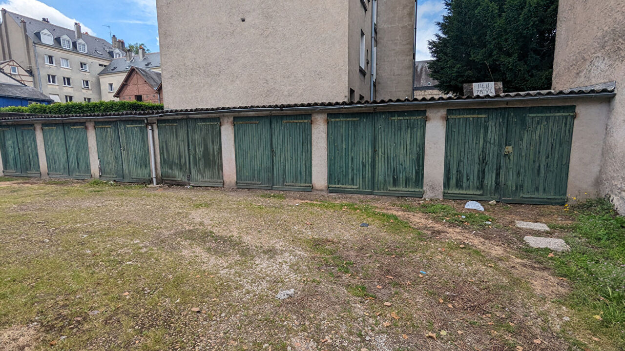 garage  pièces 12 m2 à louer à Tours (37000)