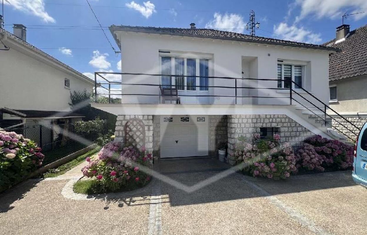 maison 5 pièces 95 m2 à vendre à Combs-la-Ville (77380)