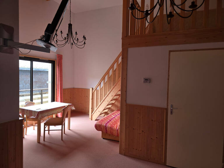 TRES BEAU T3 DUPLEX - COL DE LA FAUCILLE- PIEDS DES PISTES — photo 1