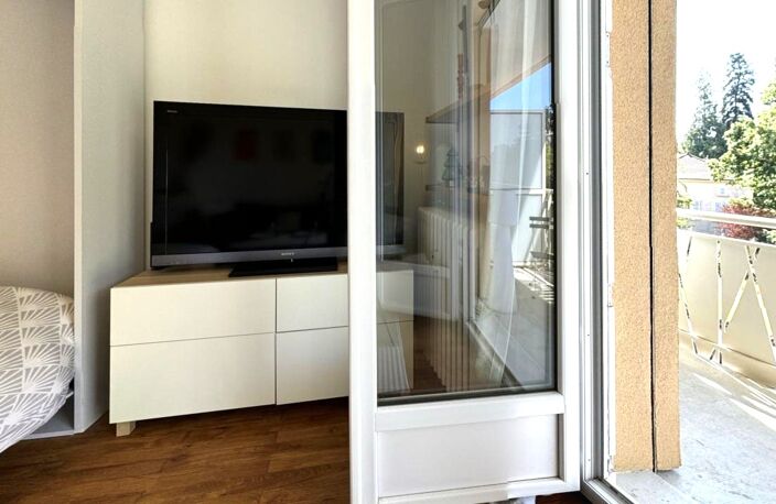 Oullins Parc de Sanzy - Appartement T1 — photo 5