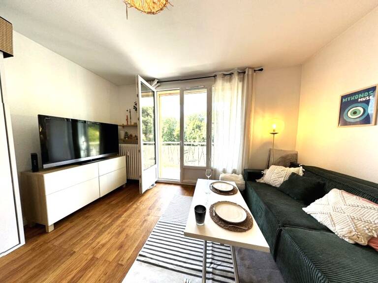 Oullins Parc de Sanzy - Appartement T1 — photo 1