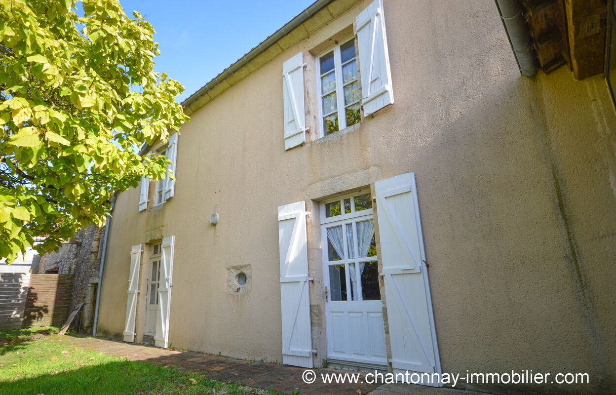 maison 6 pièces 141 m2 à vendre à Chantonnay (85110)