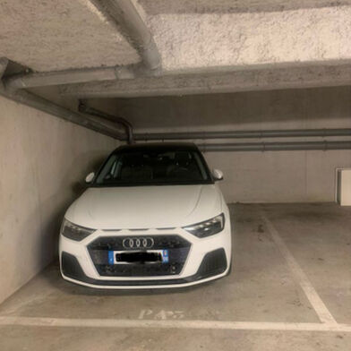 Parking 14 m²