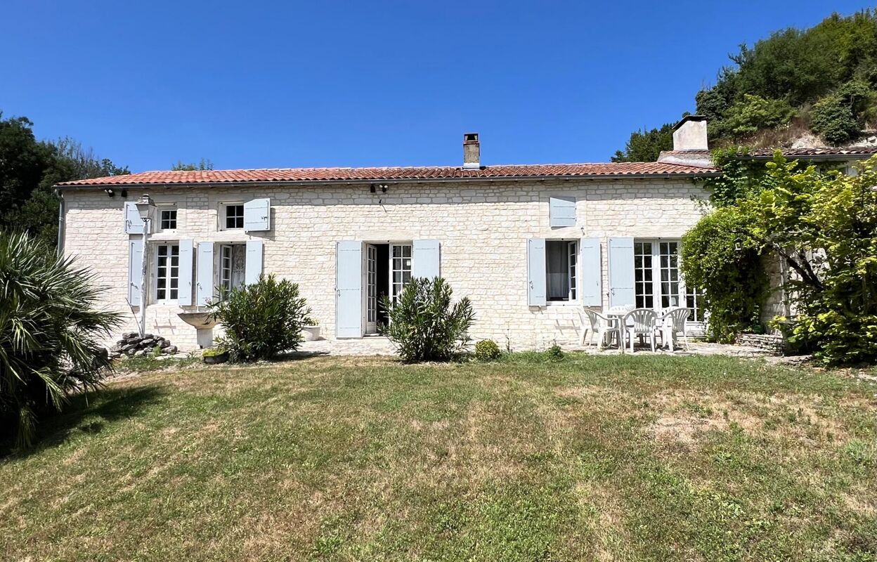 maison 6 pièces 195 m2 à vendre à Chaniers (17610)