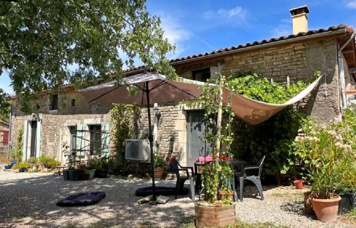 maison 5 pièces 122 m2 à vendre à Villefagnan (16240)