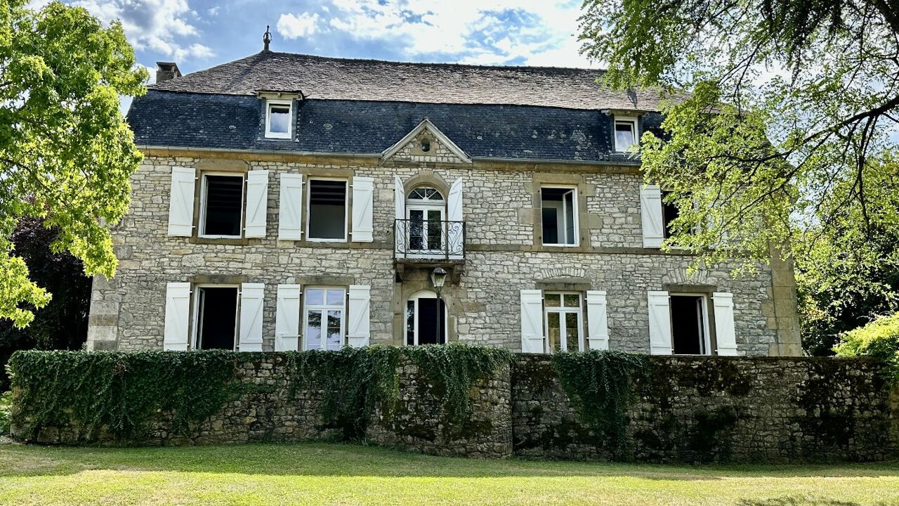 maison 10 pièces 415 m2 à vendre à Martel (46600)