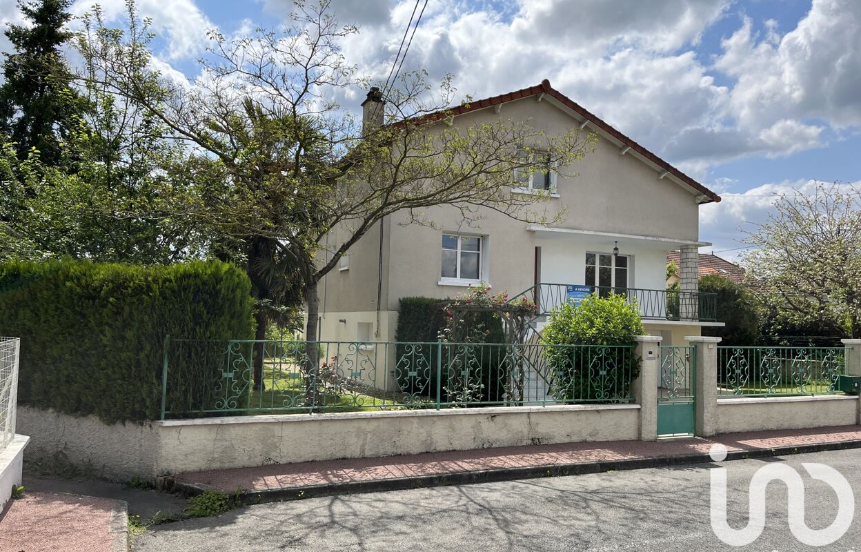 maison 6 pièces 151 m2 à vendre à Naintré (86530)