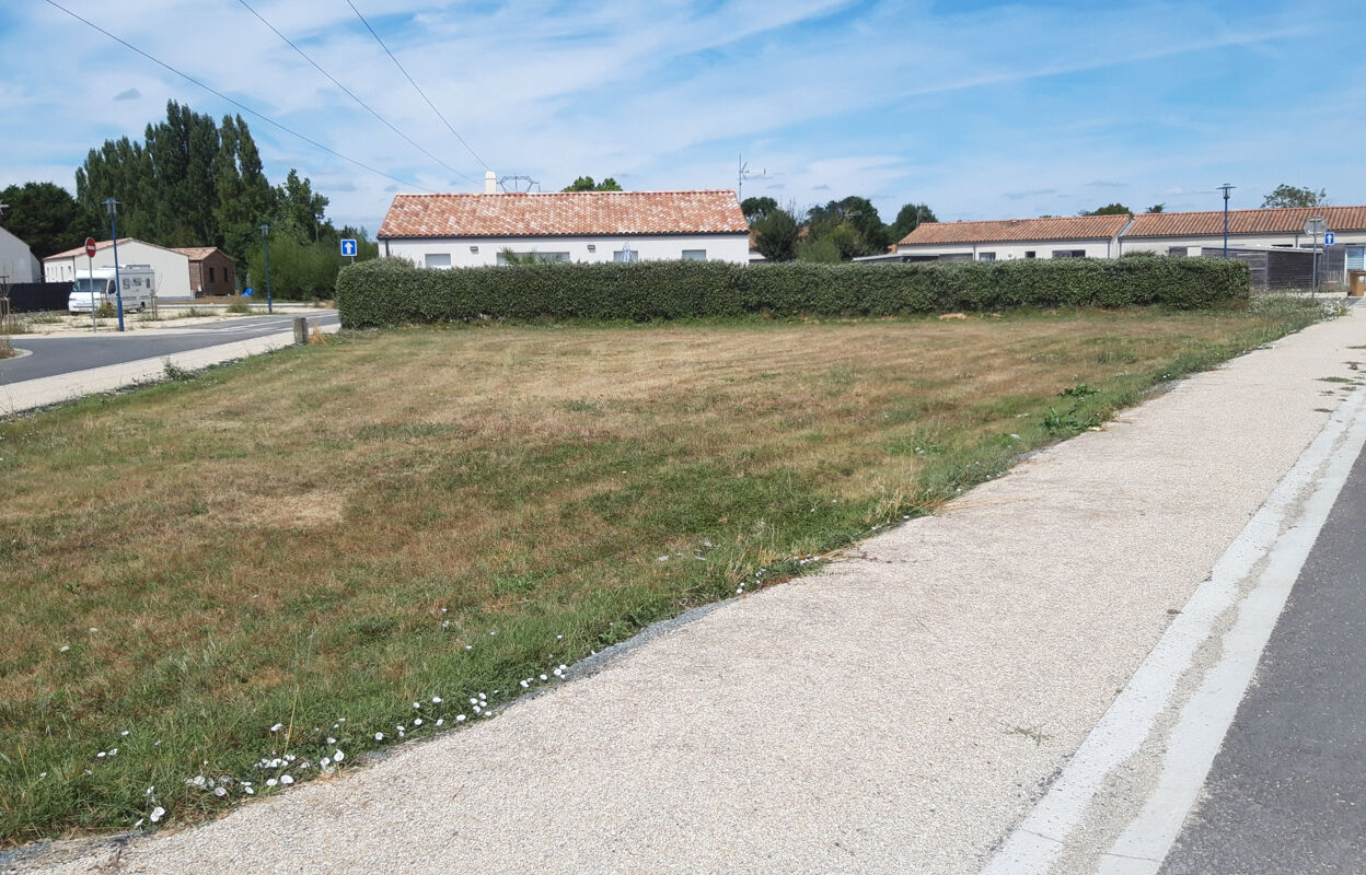 terrain  pièces 649 m2 à vendre à Champagné-les-Marais (85450)