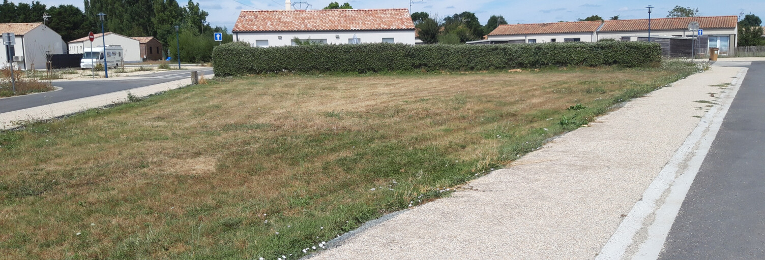 Terrain  649 m² à vendre à Champagné-les-Marais (85450)