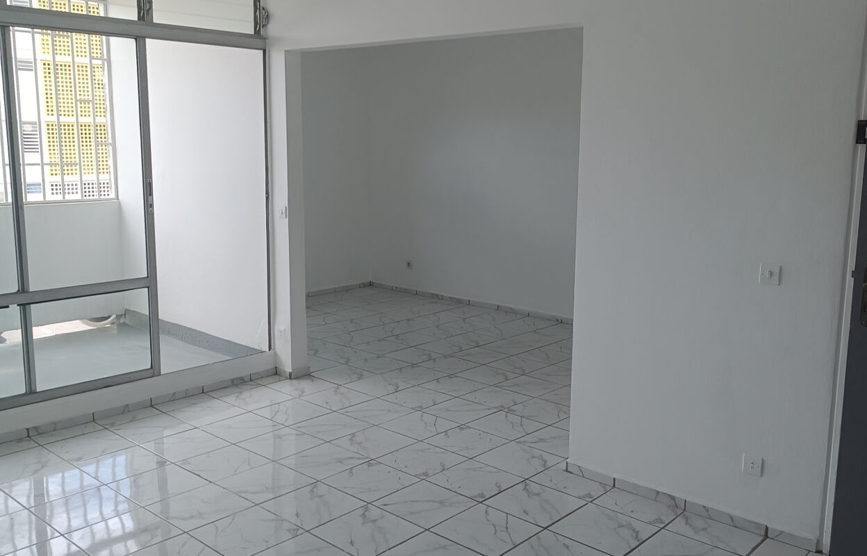 appartement 4 pièces 70 m2 à louer à Les Abymes (97139)