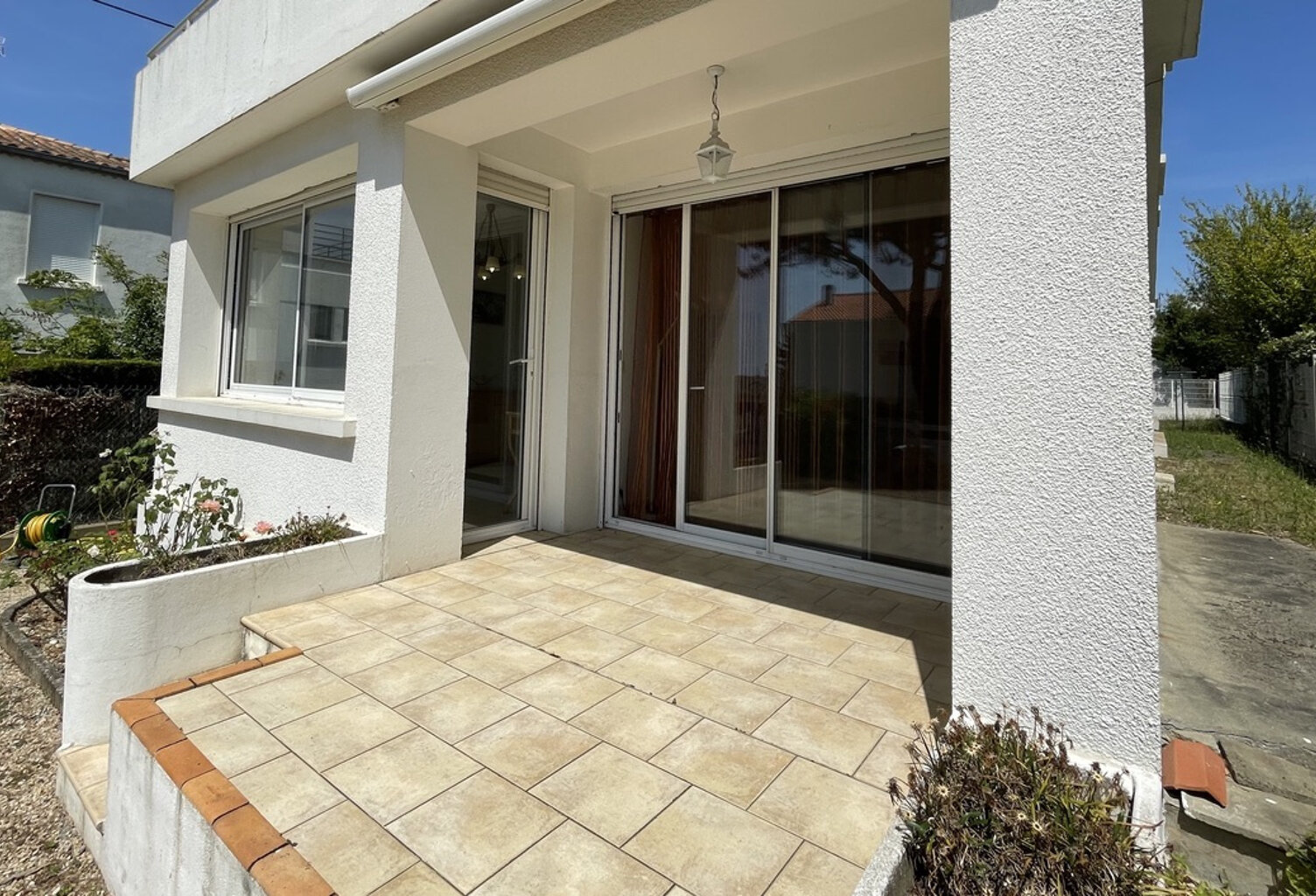 ROYAN 200m Plage du Chay Appartement 60m2 au prix de 315.000 — photo 1