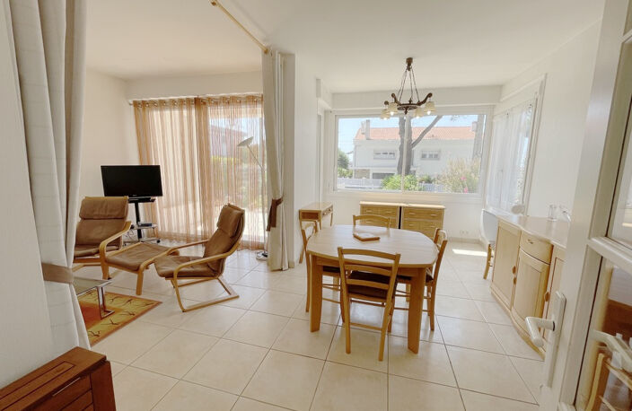 ROYAN 200m Plage du Chay Appartement 60m2 au prix de 315.000 — photo 2