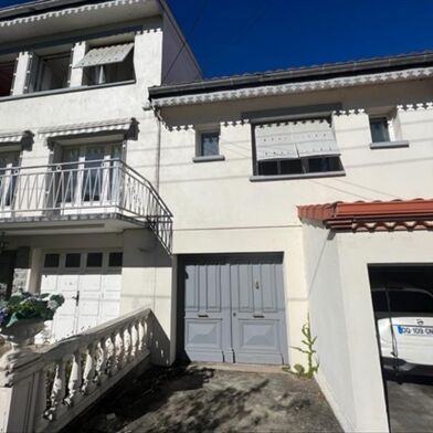 Immeuble  305000 €