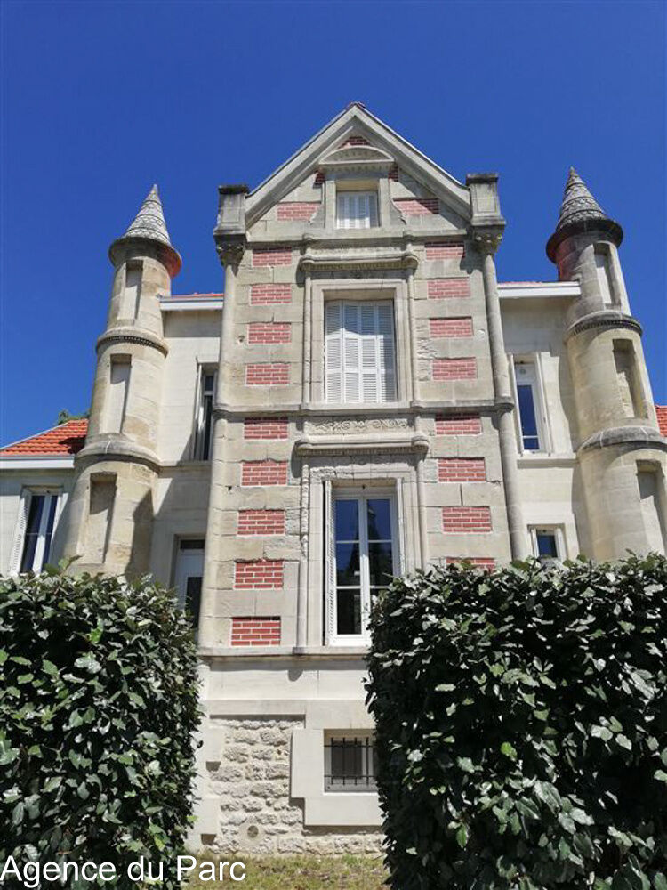 Villa / Maison 9 pièces  à vendre Royan 17200