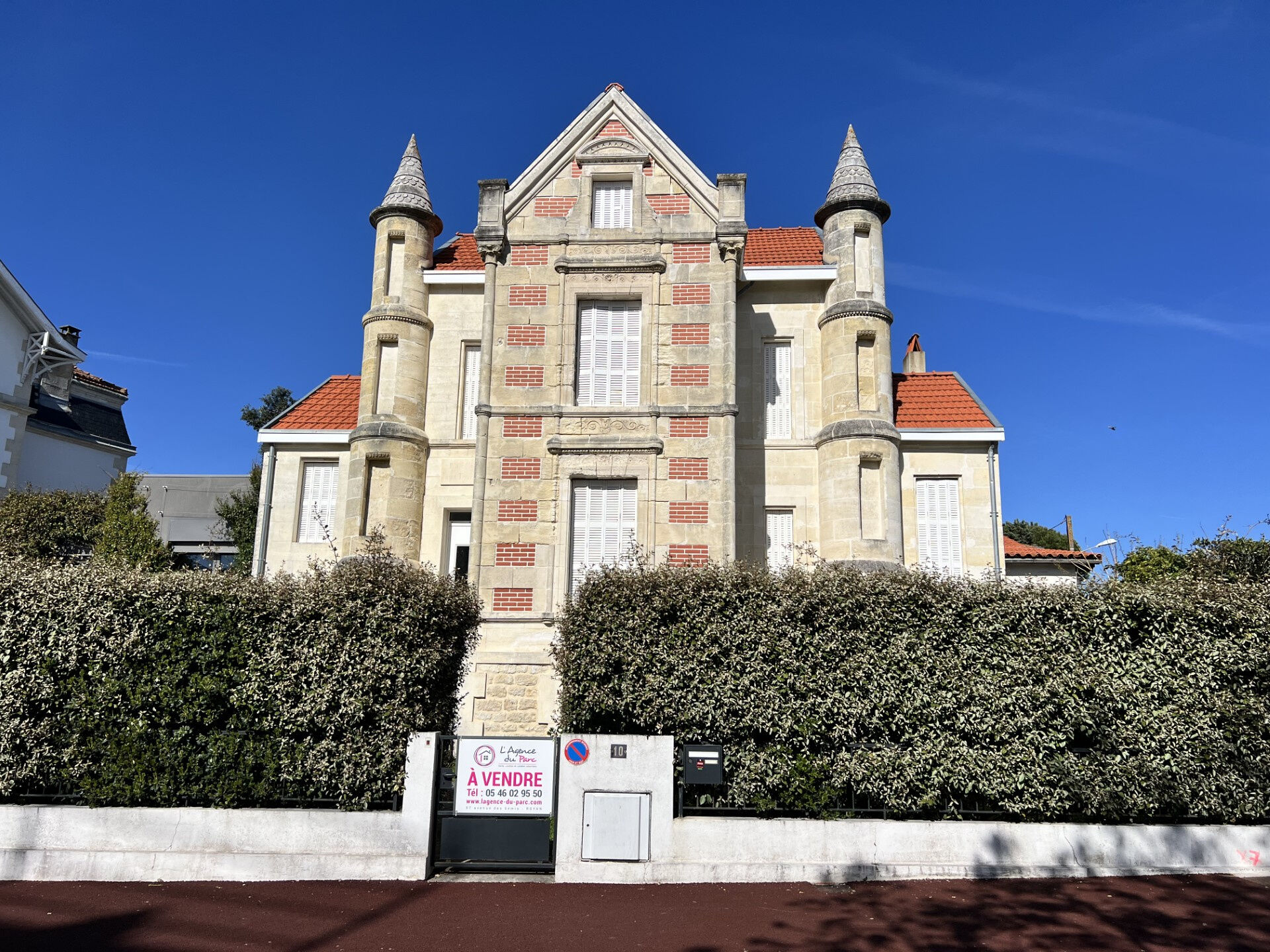 Villa / Maison 9 pièces  à vendre Royan 17200