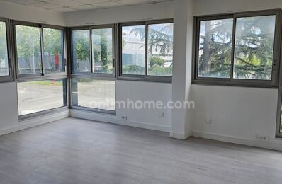 vente bureau 129 000 € à proximité de Voisins-le-Bretonneux (78960)