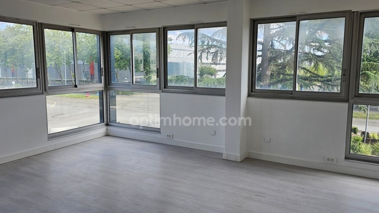 bureau 3 pièces 97 m2 à vendre à Trappes (78190)