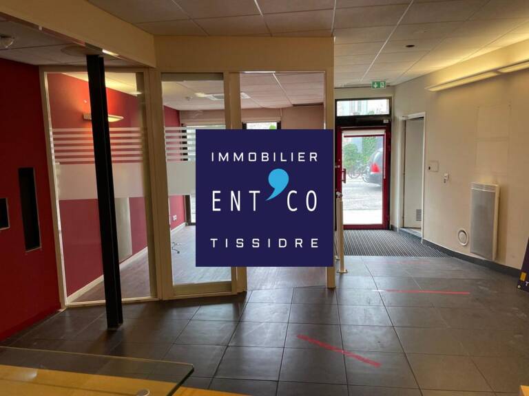 Agen centre - Local commercial - 141m² — photo 1