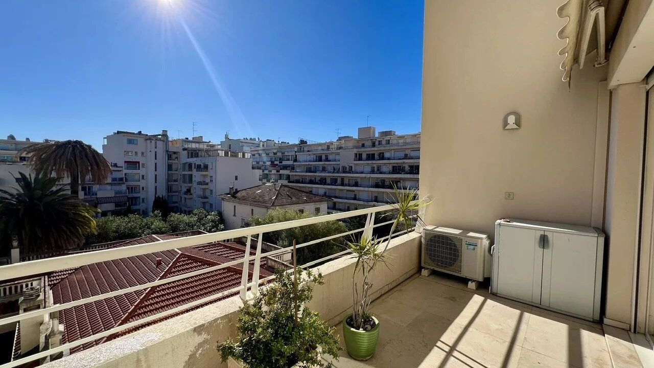 appartement 2 pièces 47 m2 à vendre à Cannes (06400)