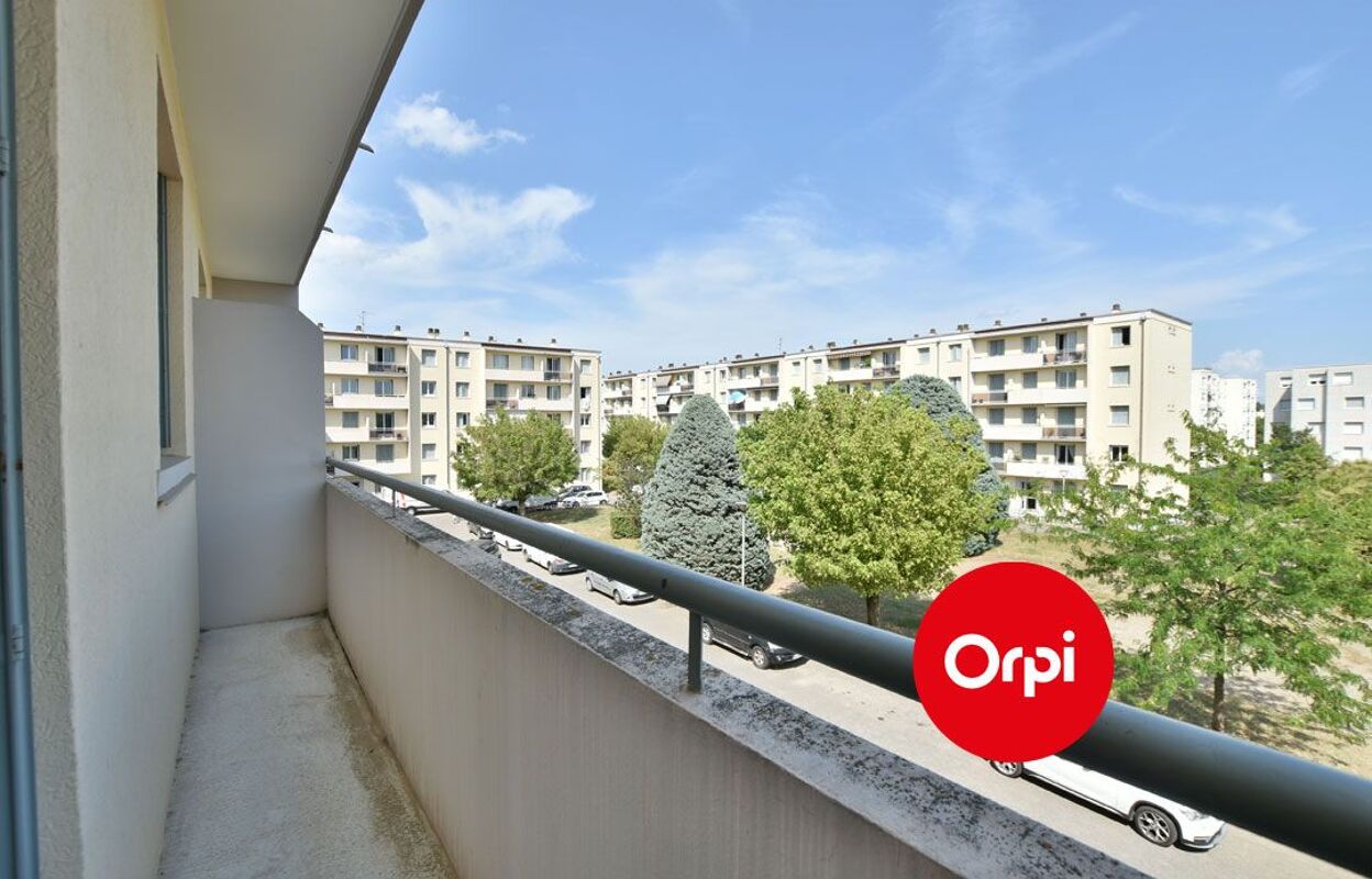 appartement 4 pièces 67 m2 à vendre à Saint-Priest (69800)